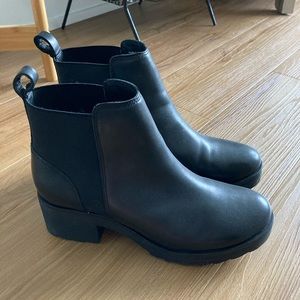 Black Chunky Chelsea Boots. Never worn.